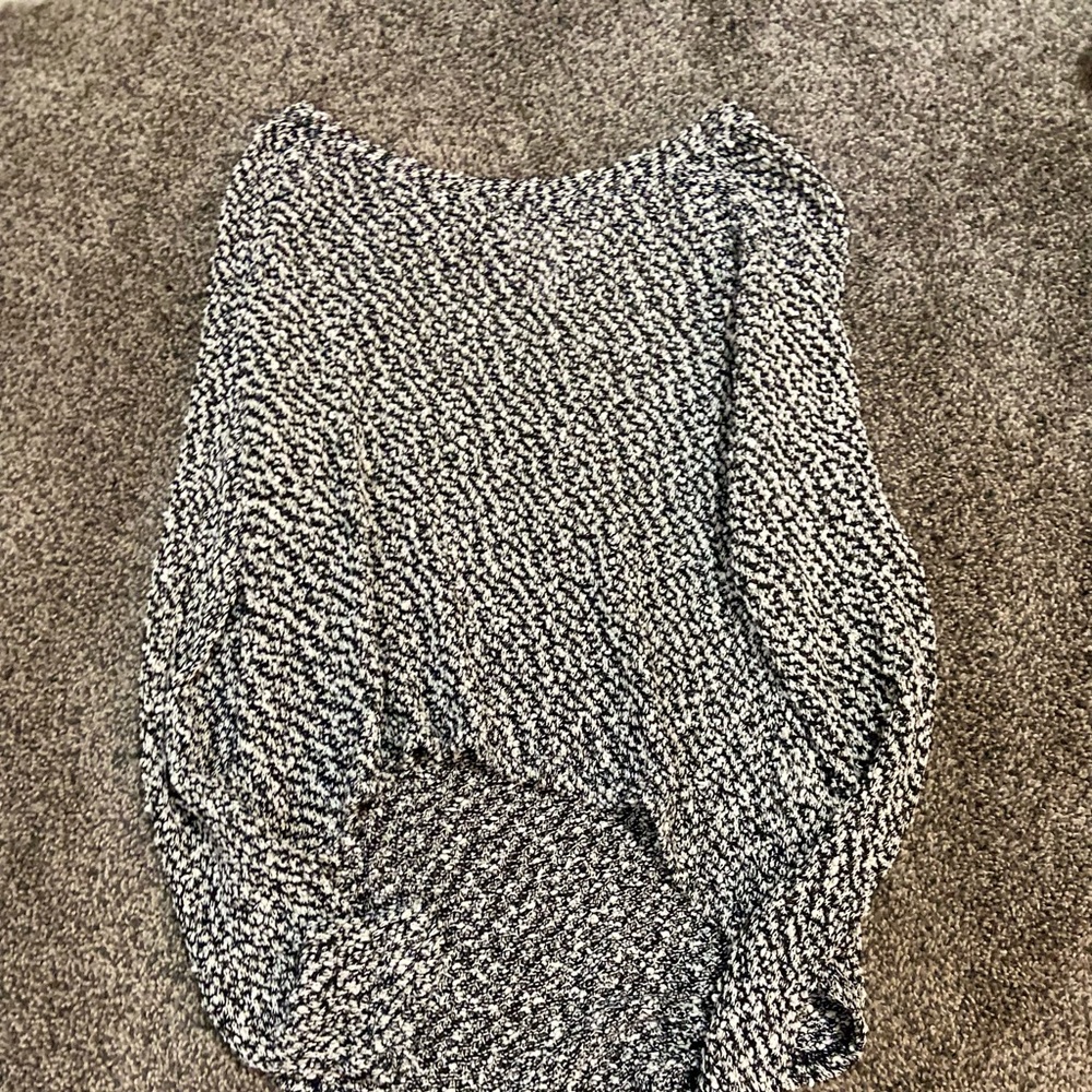 Aero sweater